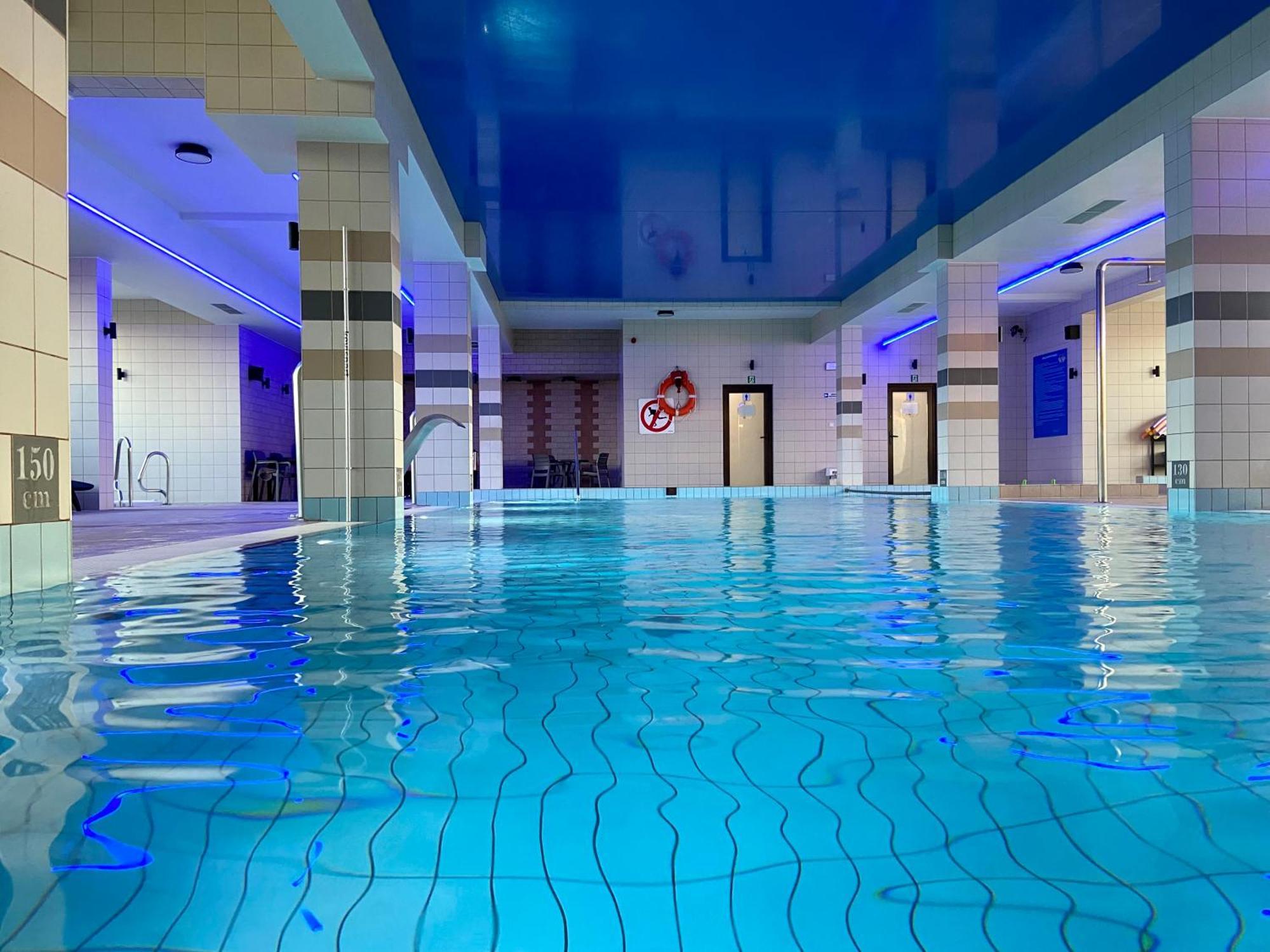 בולשבו Hotel Victoria מראה חיצוני תמונה