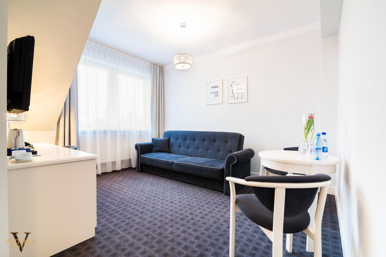 בולשבו Hotel Victoria מראה חיצוני תמונה
