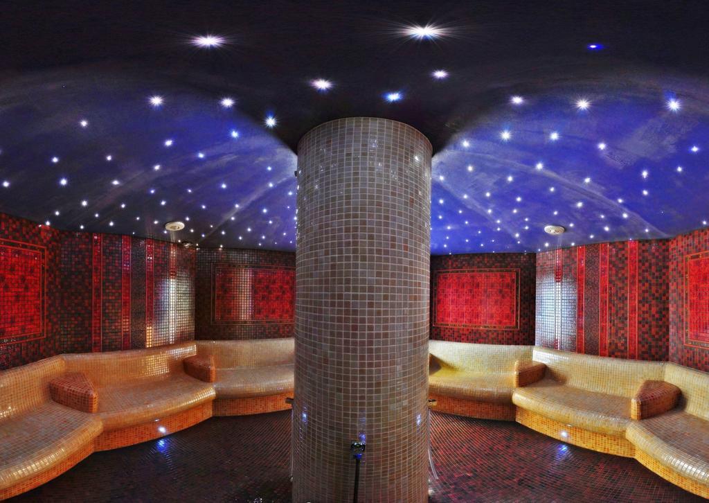 בולשבו Hotel Victoria מראה חיצוני תמונה