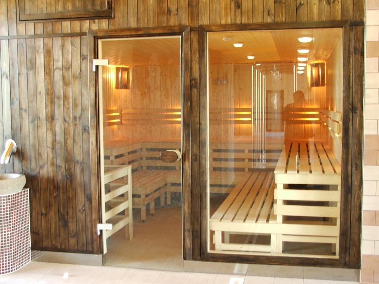 בולשבו Hotel Victoria מראה חיצוני תמונה