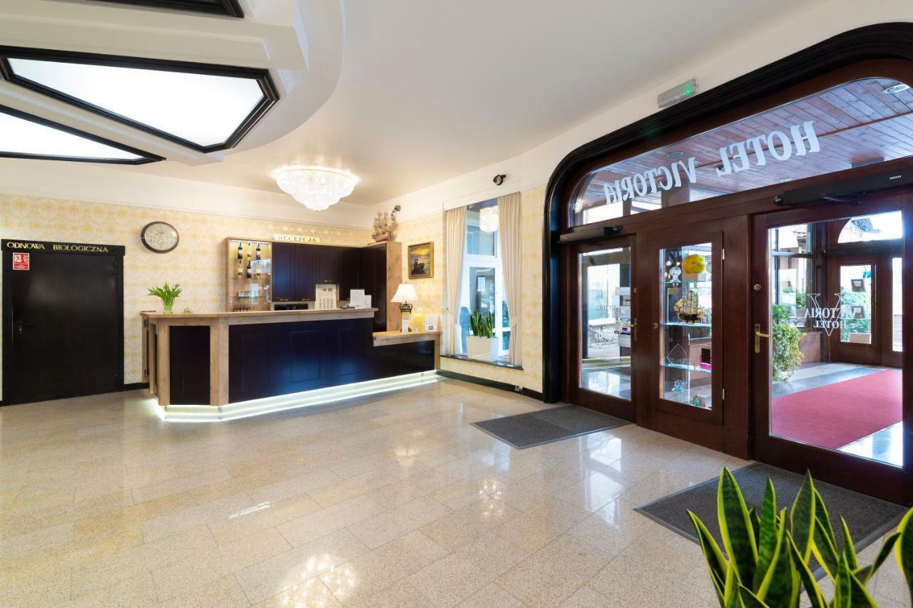 בולשבו Hotel Victoria מראה חיצוני תמונה